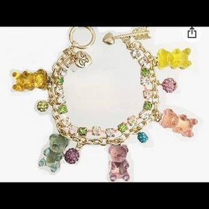 NWT Betsey Johnson Pastel Gummy Bear Charm Bracelet